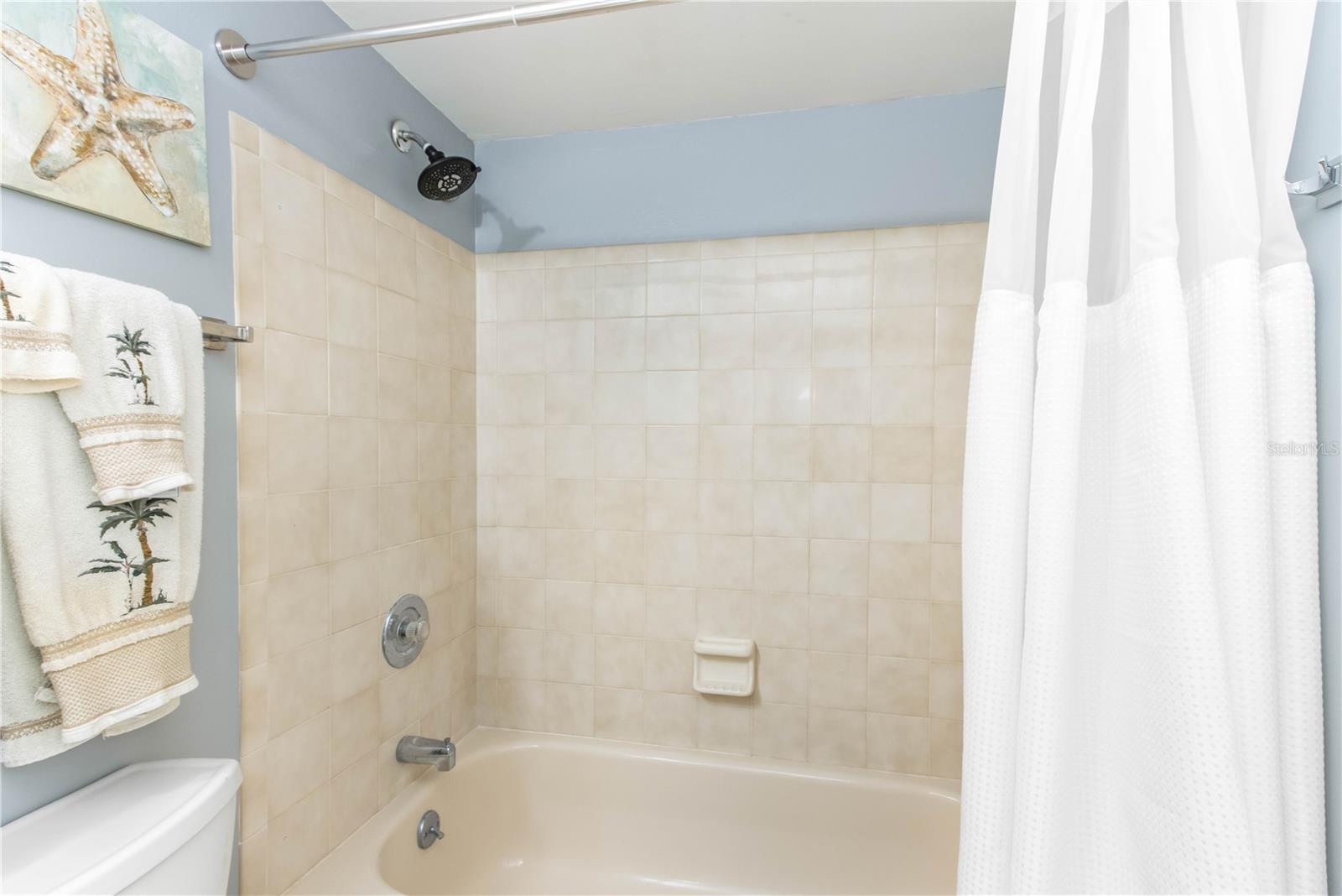 650 Island Way #602 Property Photo 22