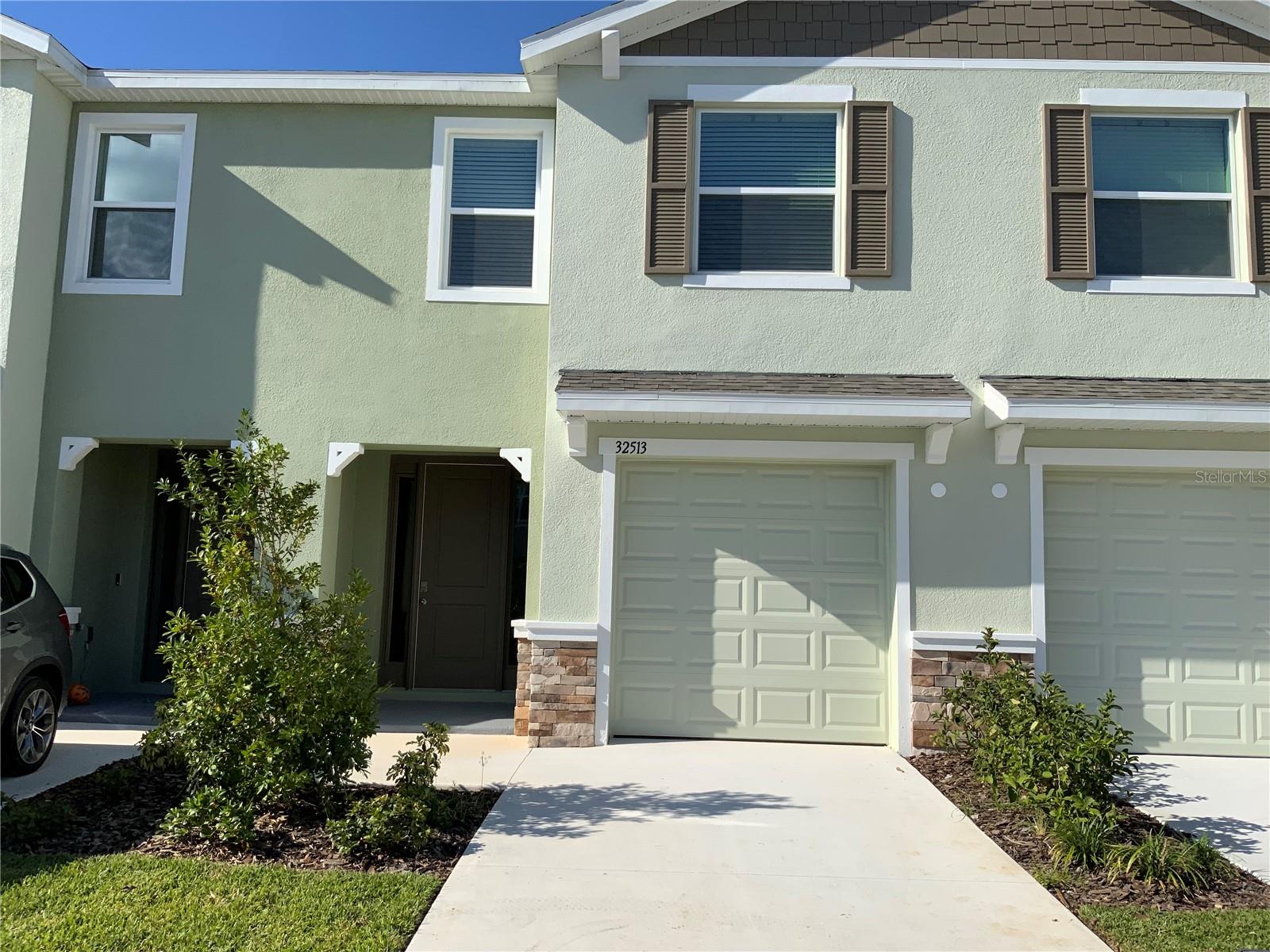 32513 MIDSUMMER NIGHT LN Property Photo 1