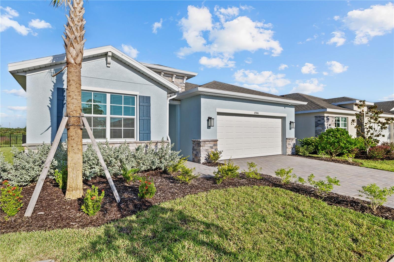 17740 Shade Tree Loop Property Photo 9