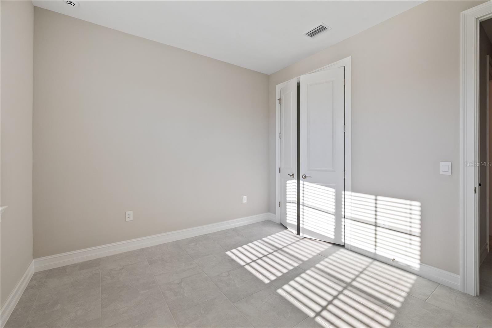 17740 Shade Tree Loop Property Photo 23