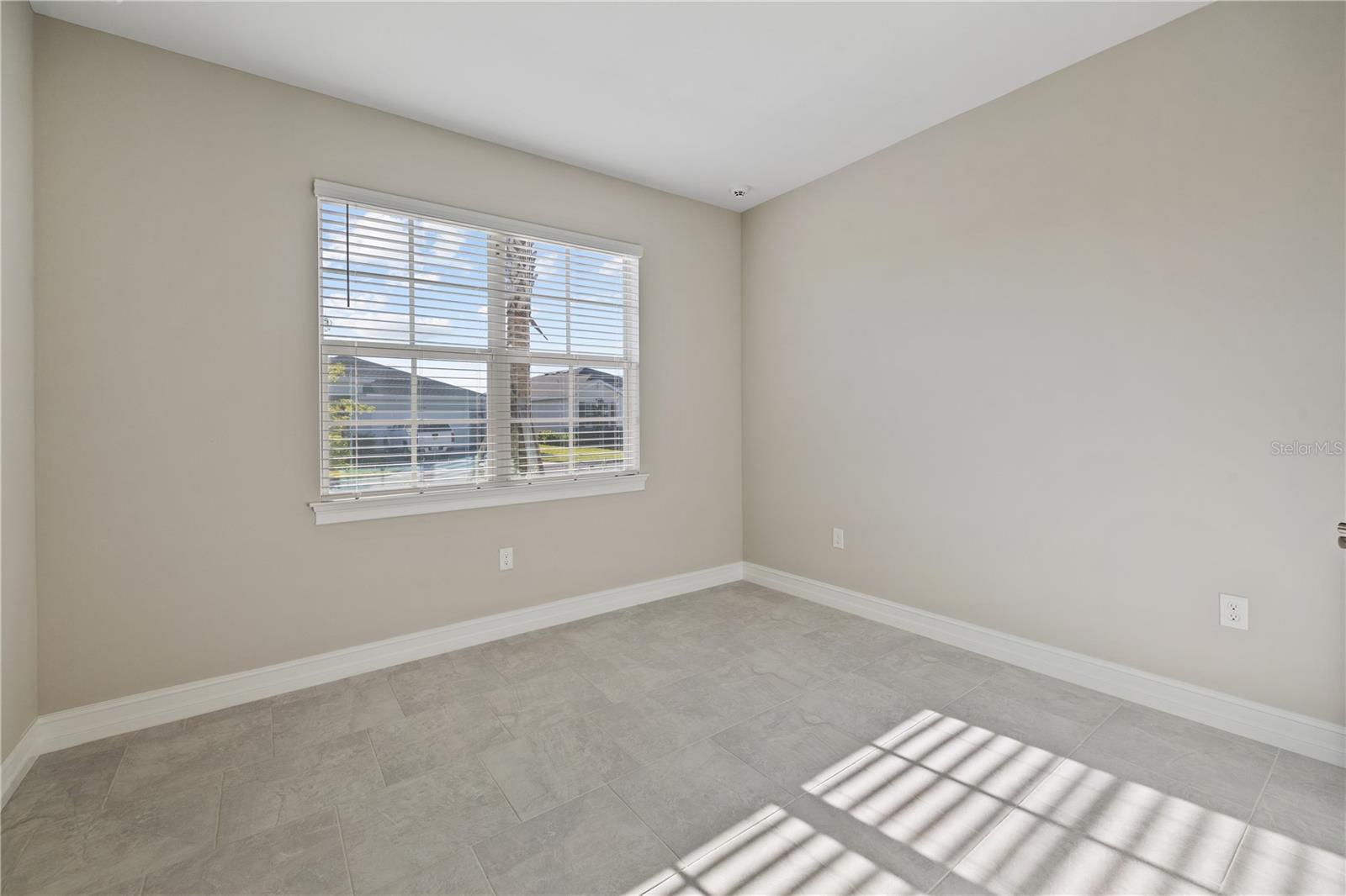 17740 Shade Tree Loop Property Photo 25