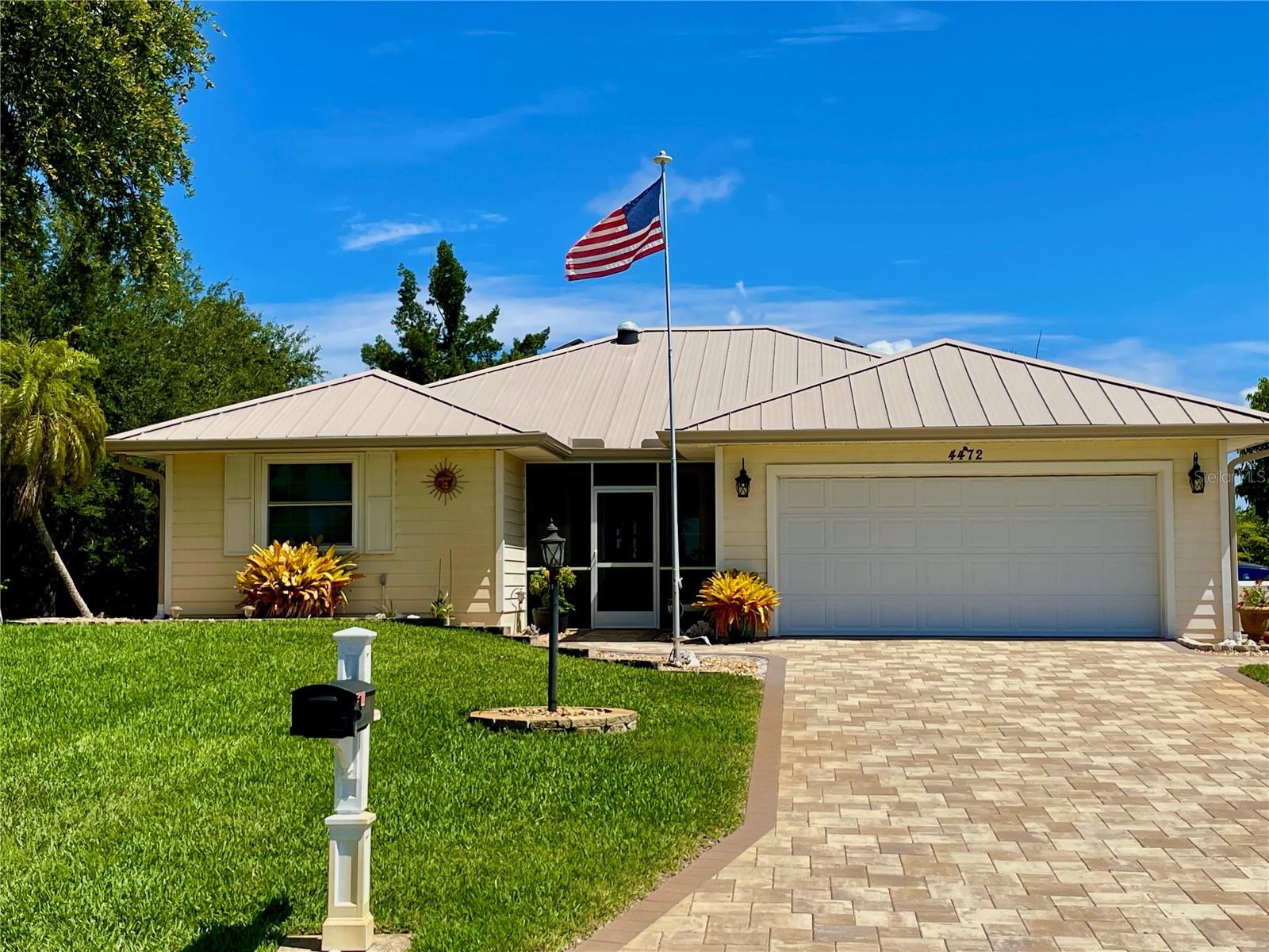 4472 Lake Heather Cir Property Photo 1