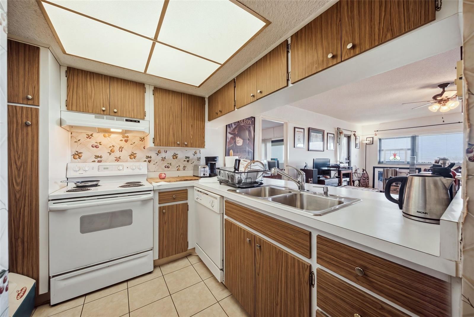 4141 Bayshore Blvd #905 Property Photo 10