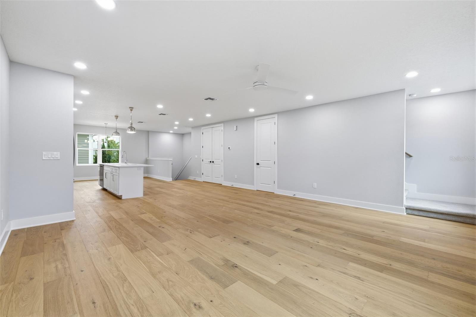 4208 W Carmen St #c Property Photo 16