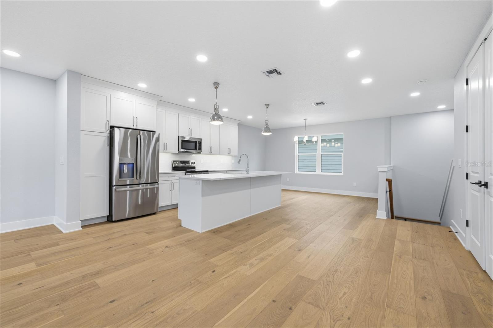 4208 W Carmen St #c Property Photo 18