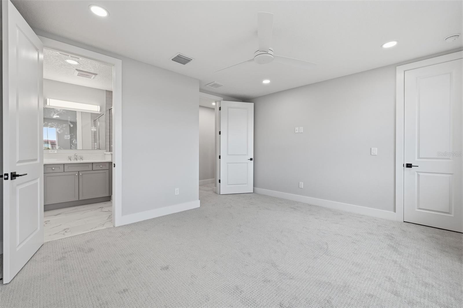 4208 W Carmen St #c Property Photo 21