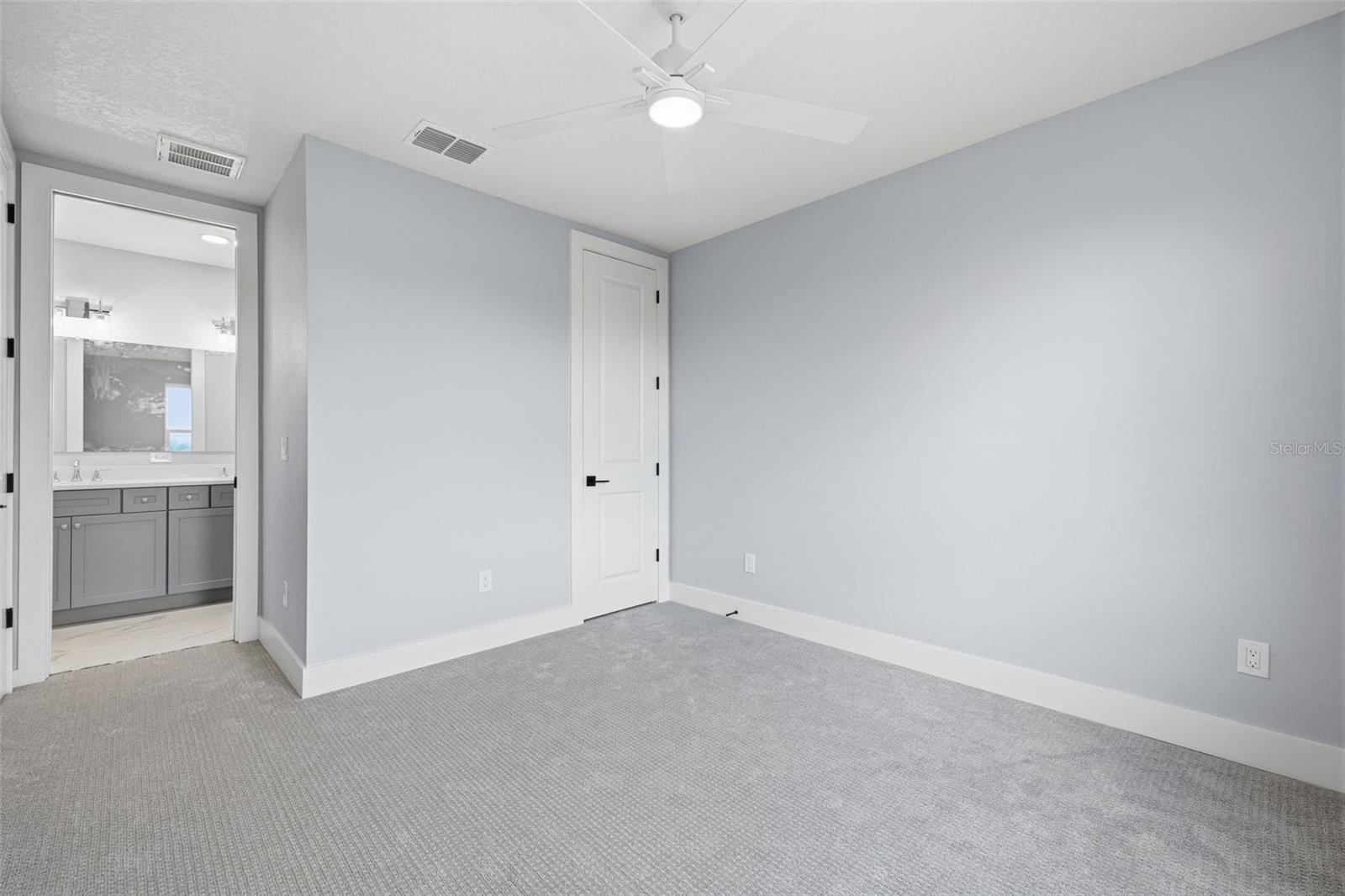 4208 W Carmen St #c Property Photo 26