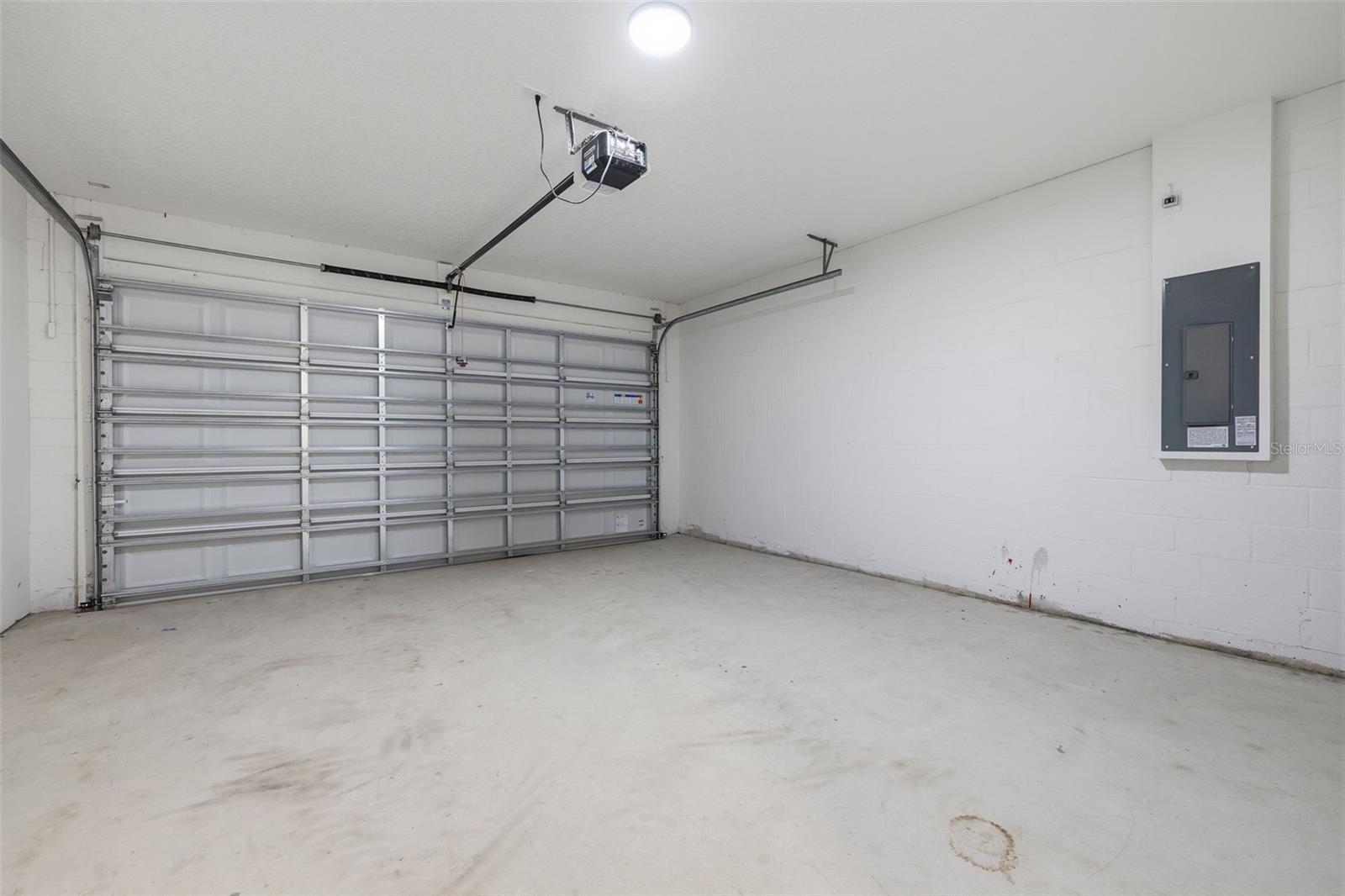 4208 W Carmen St #c Property Photo 30