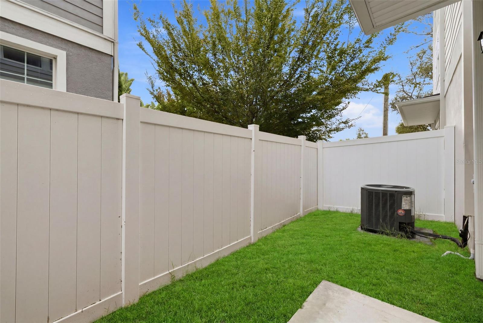 4208 W Carmen St #c Property Photo 31