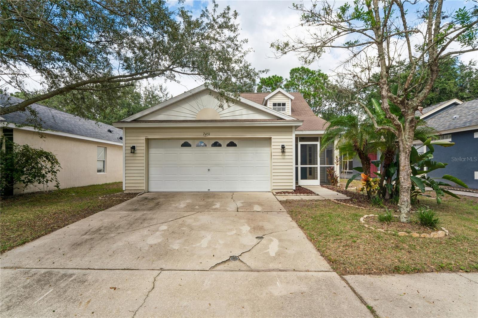 7451 OXFORD GARDEN CIR Property Photo 1