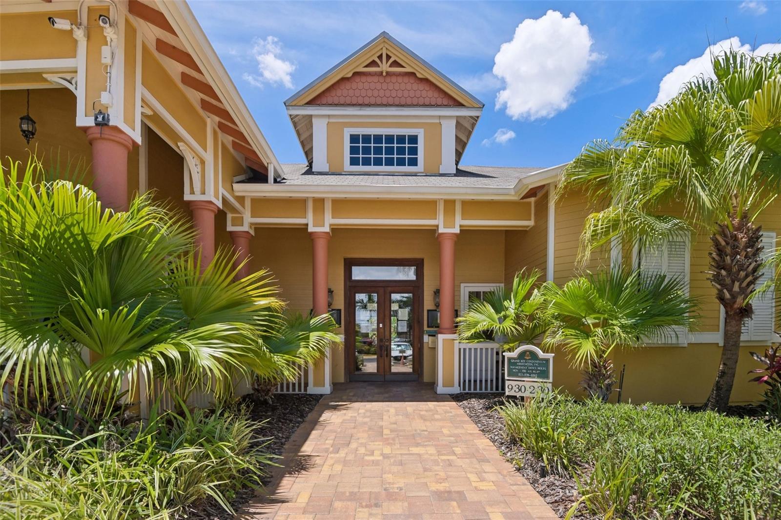 4207 S Dale Mabry Hwy #2414 Property Photo 3