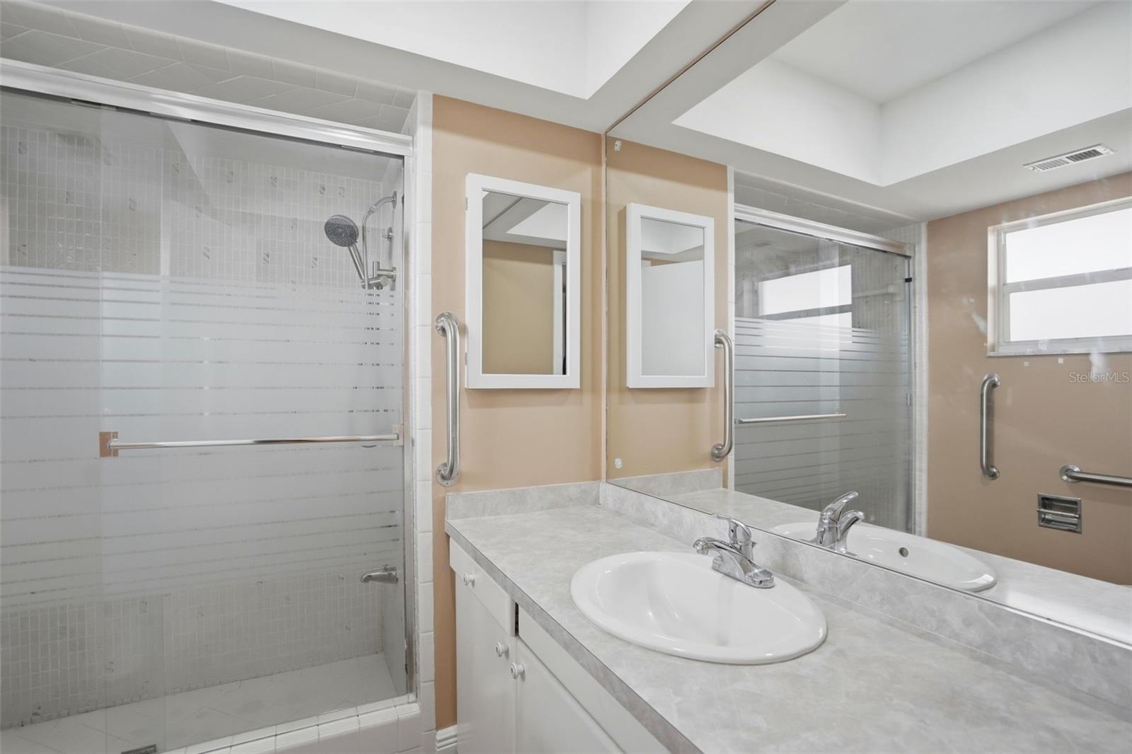 5108 Brittany Dr S #1006 Property Photo 12