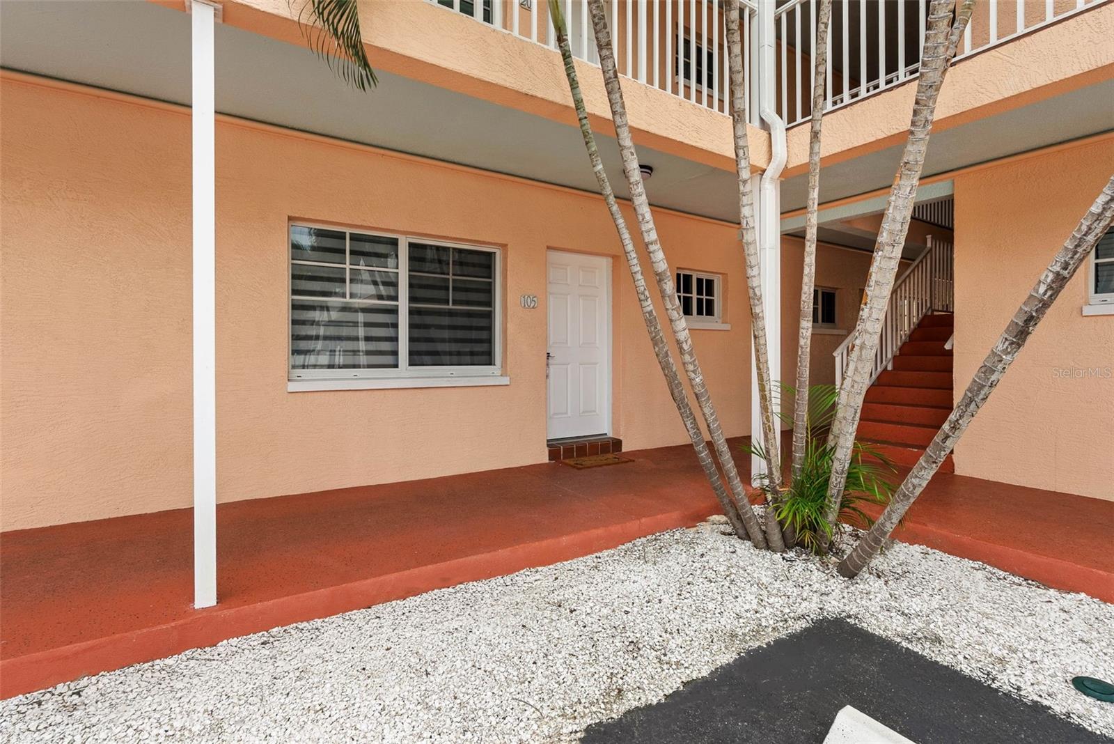 19417 Gulf Blvd #c105 Property Photo 8