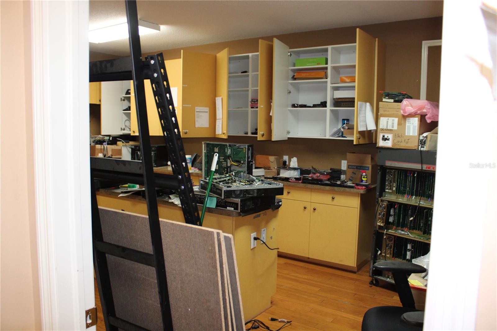 180 Alt 19 #a Property Photo 13