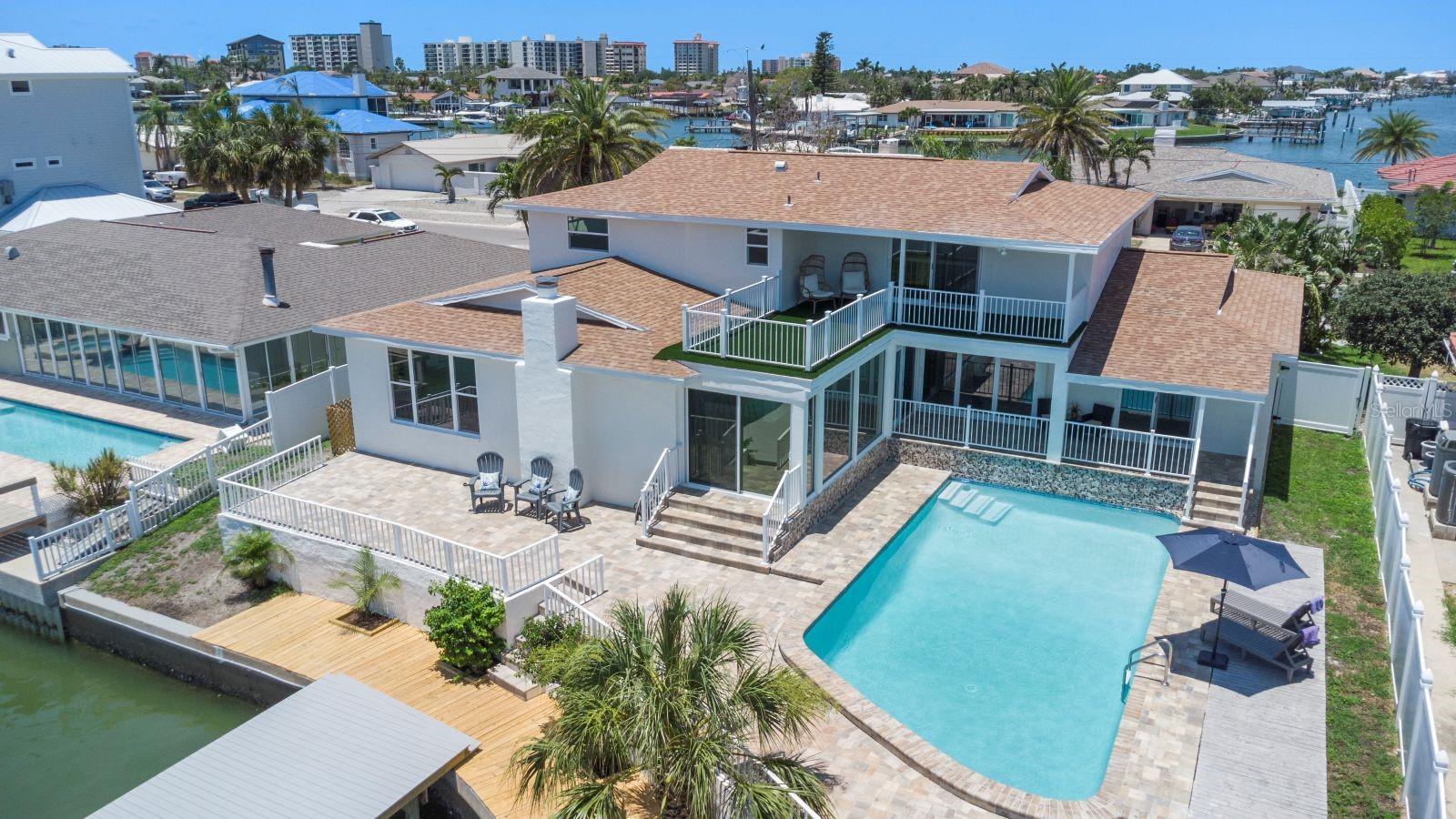451 Palm Is Ne Property Photo 1