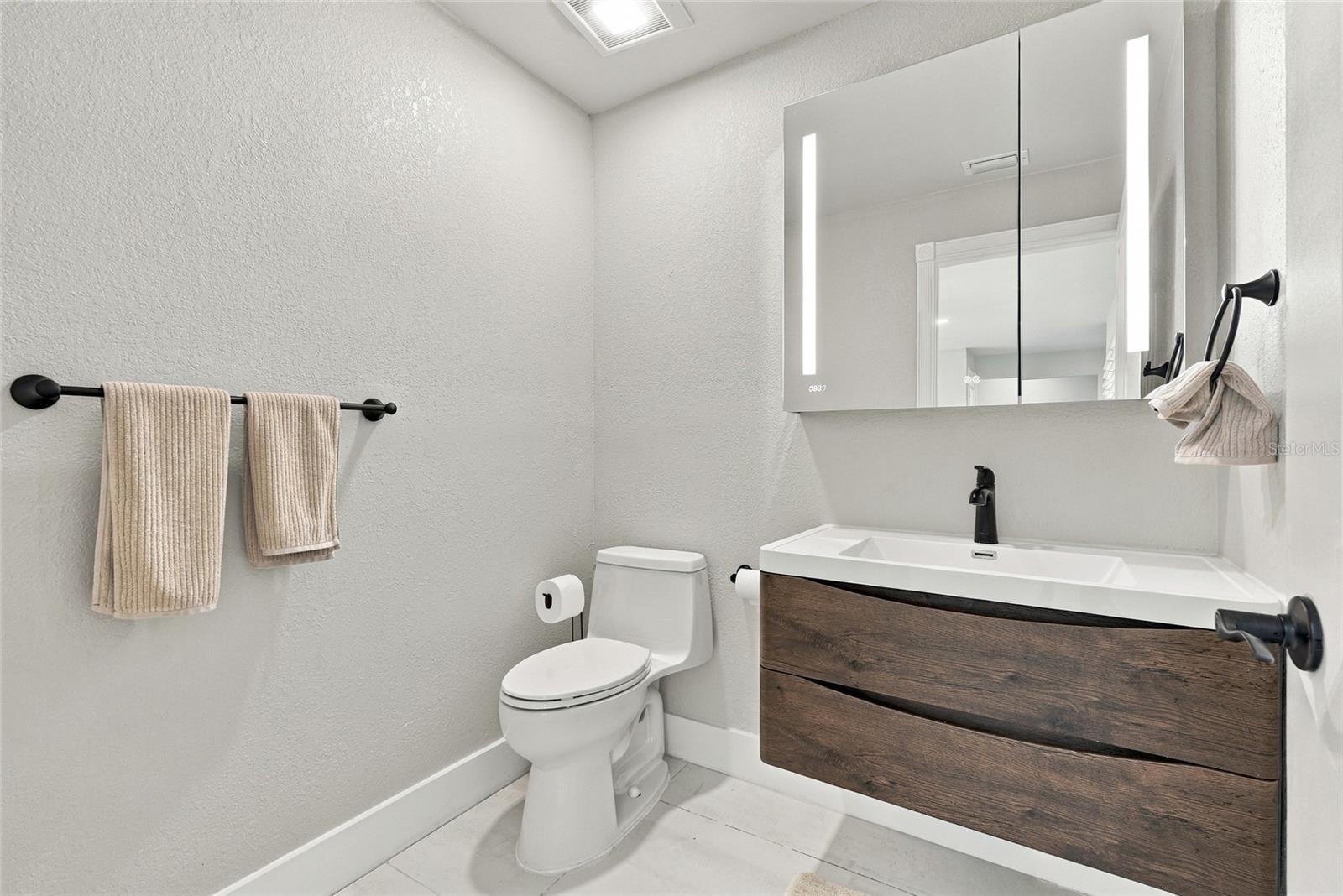 556 Johns Pass Ave Property Photo 26