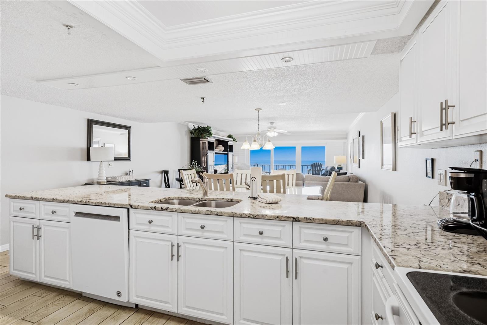 18500 Gulf Blvd #404 Property Photo 11