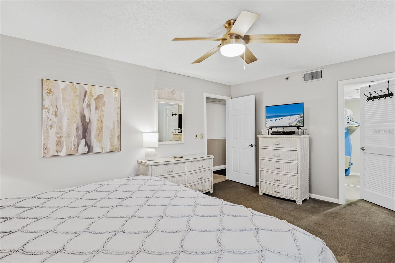 18500 Gulf Blvd #404 Property Photo 25