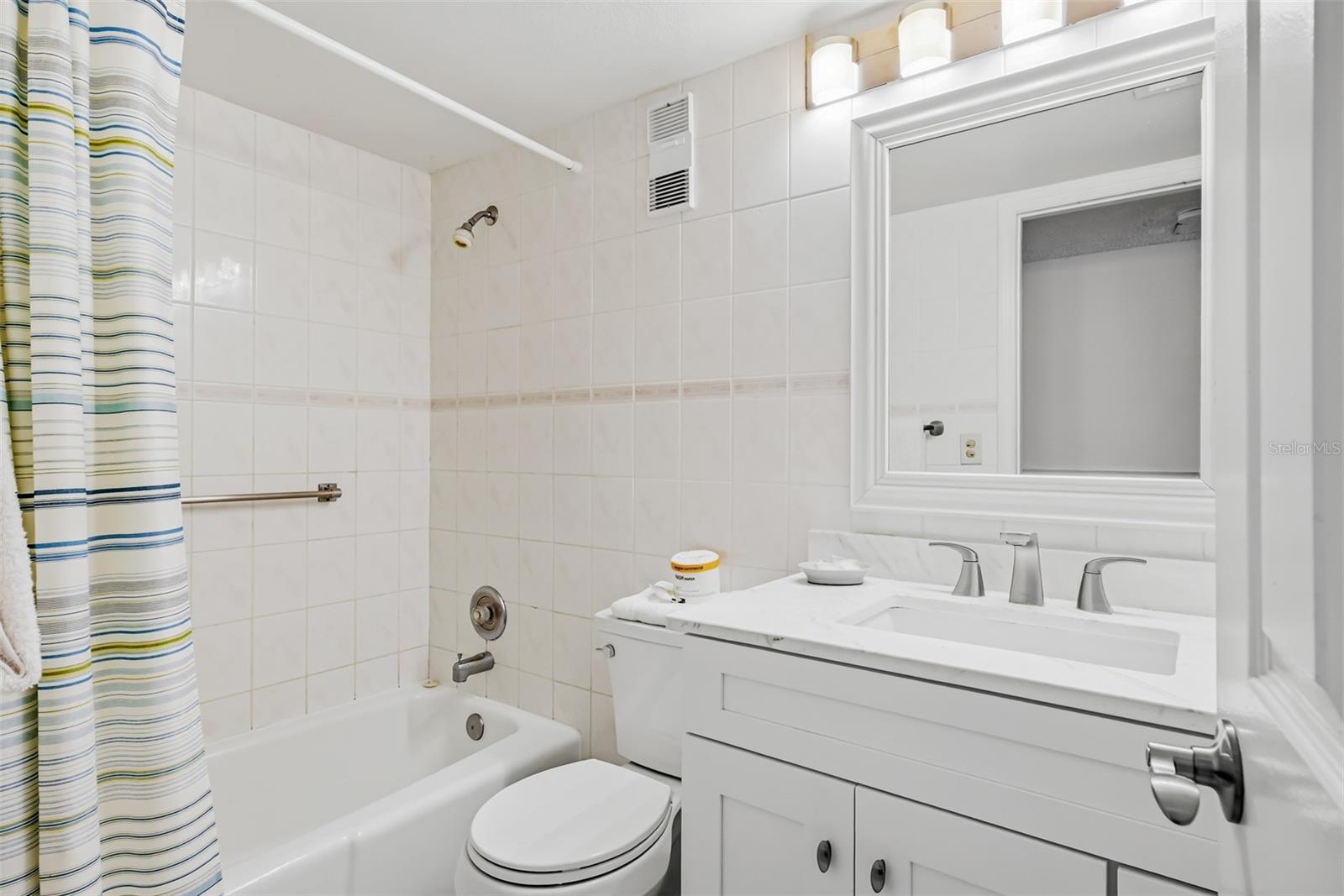 18500 Gulf Blvd #404 Property Photo 27