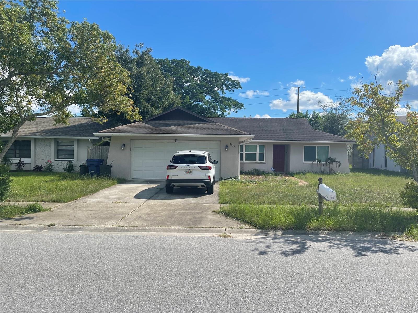 8522 HUNTSMAN LN Property Photo 1