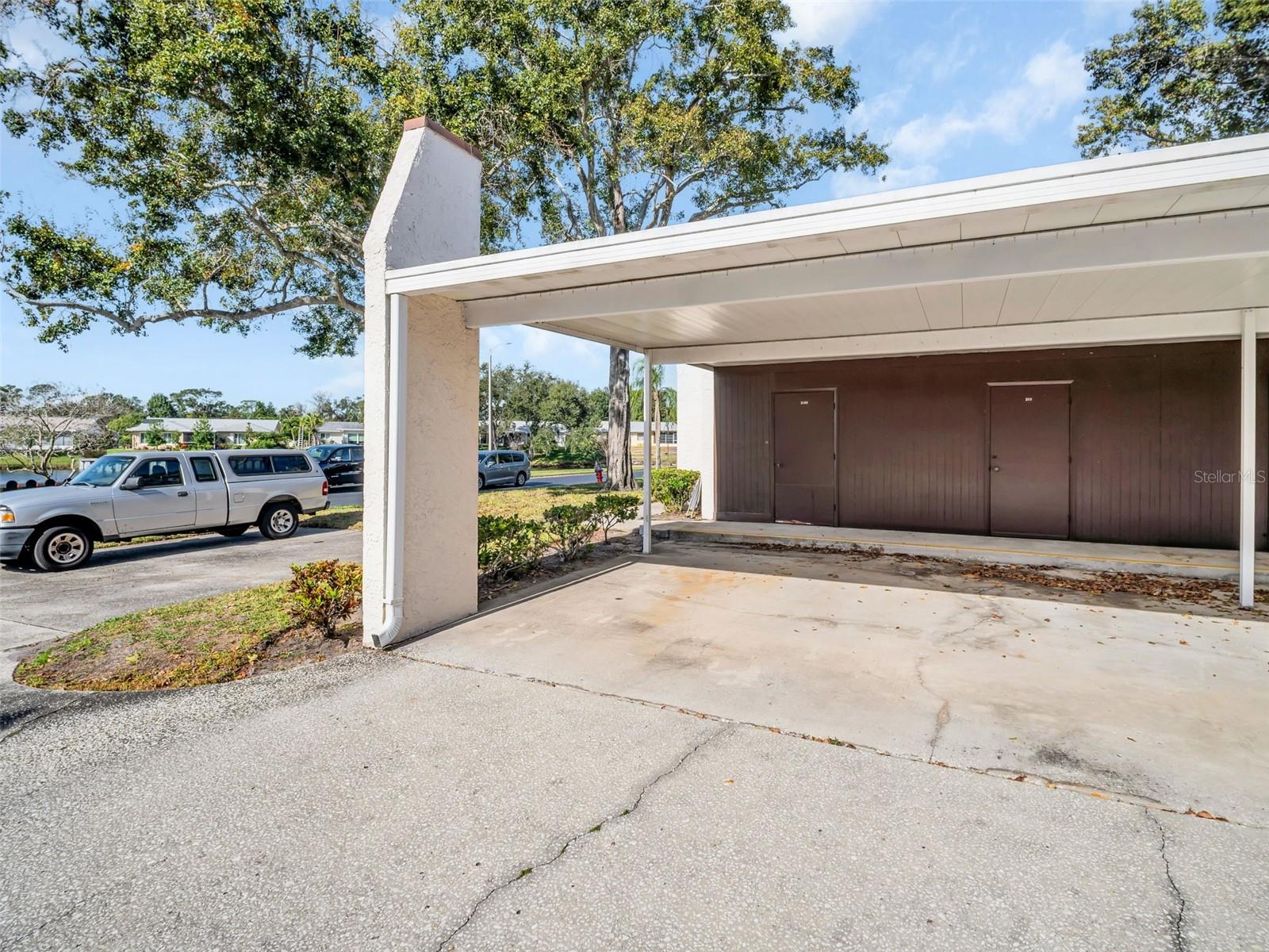 3109 MISSION GROVE DR #D Property Photo 1