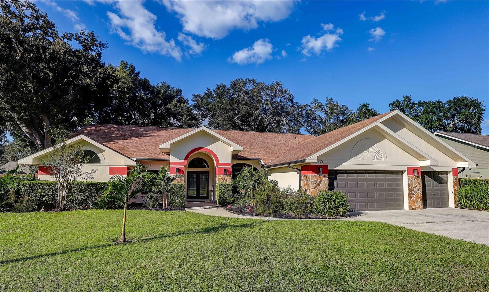 3929 Buckingham Loop Dr Property Photo 1