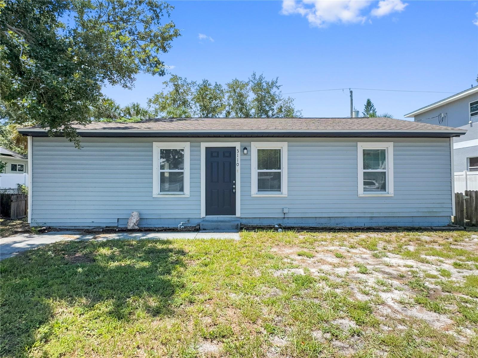 3110 W HARTNETT AVE Property Photo 1