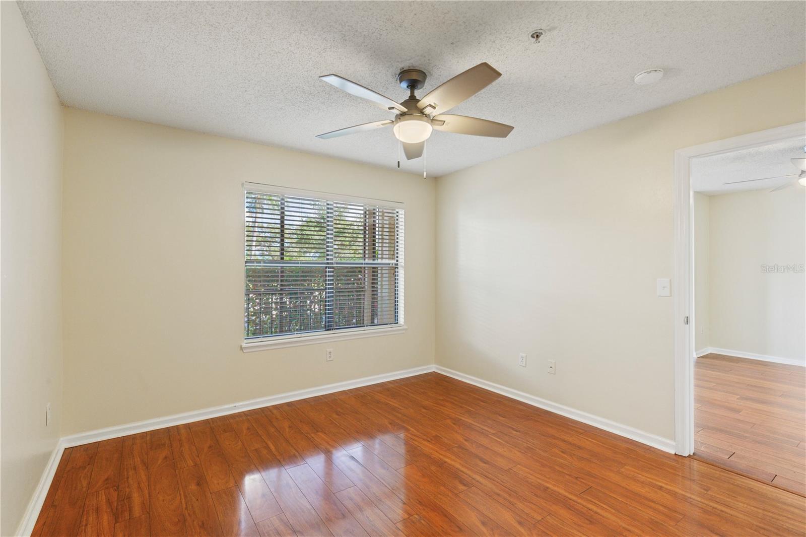 11901 4th St N #10104 Property Photo 11