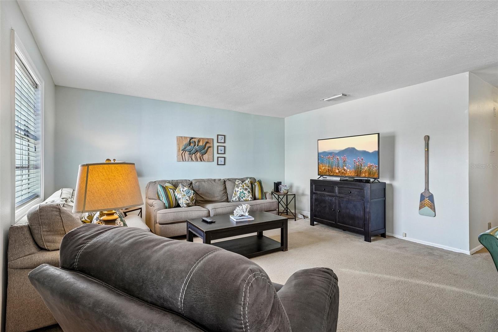 102 Pompano Dr Se #d Property Photo 10
