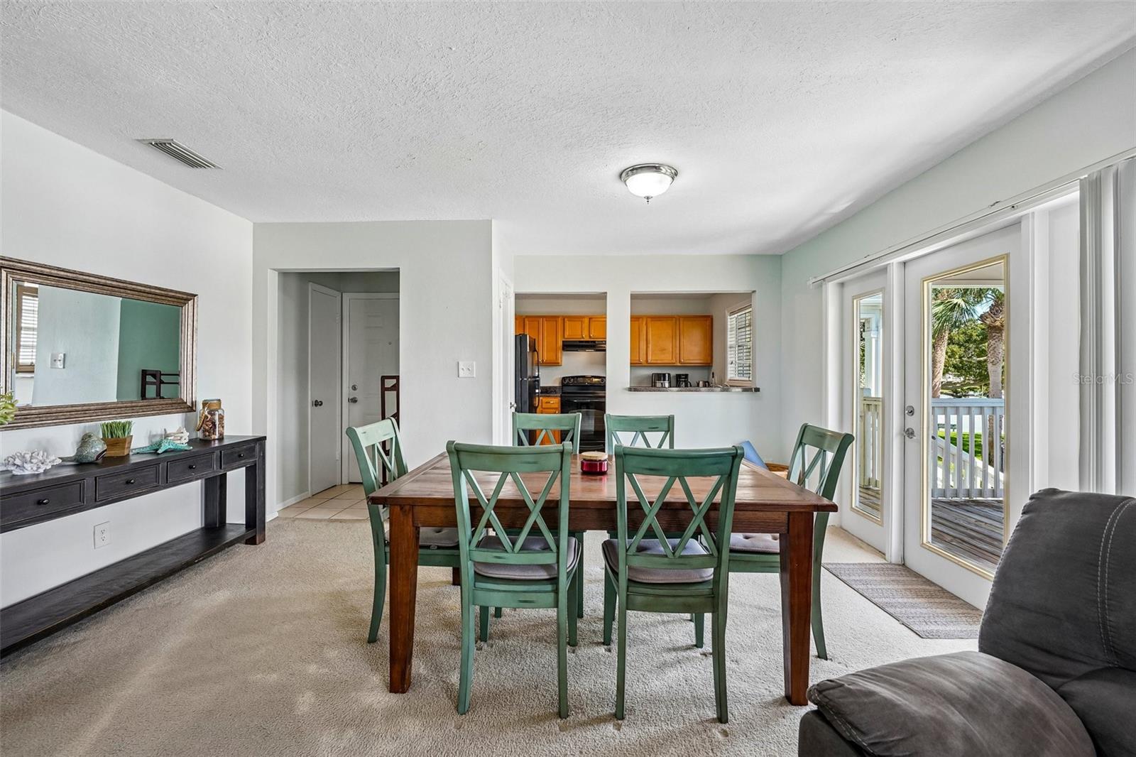 102 Pompano Dr Se #d Property Photo 18