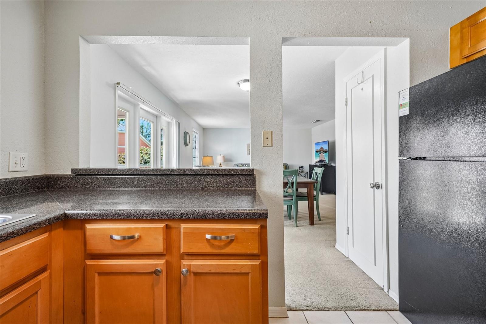 102 Pompano Dr Se #d Property Photo 27