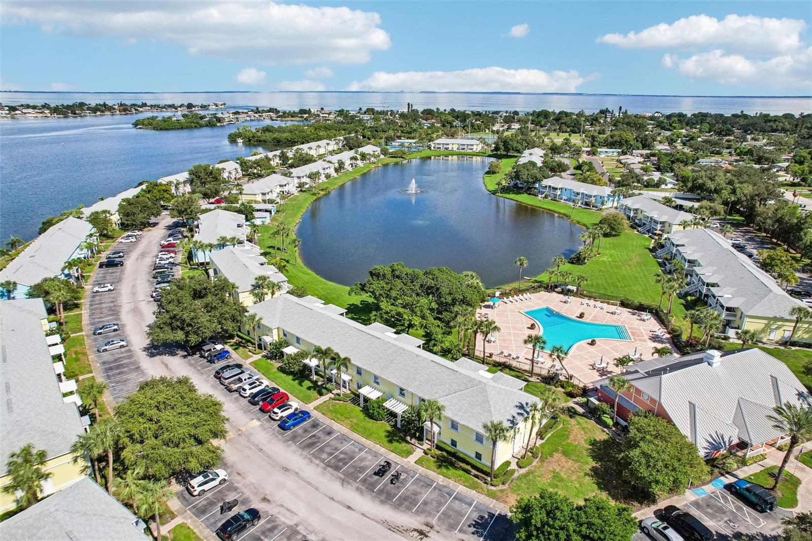 102 Pompano Dr Se #d Property Photo 47