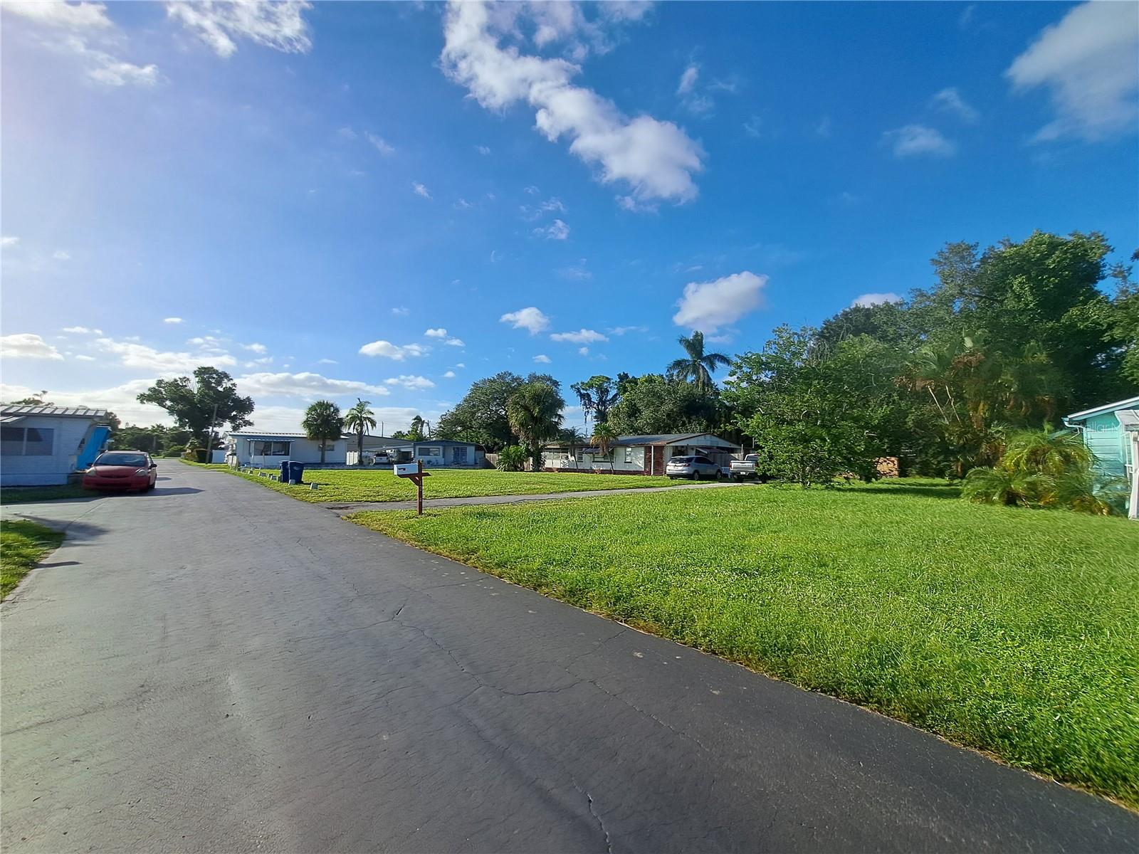 3701 14 St W #lot #17 Property Photo 31