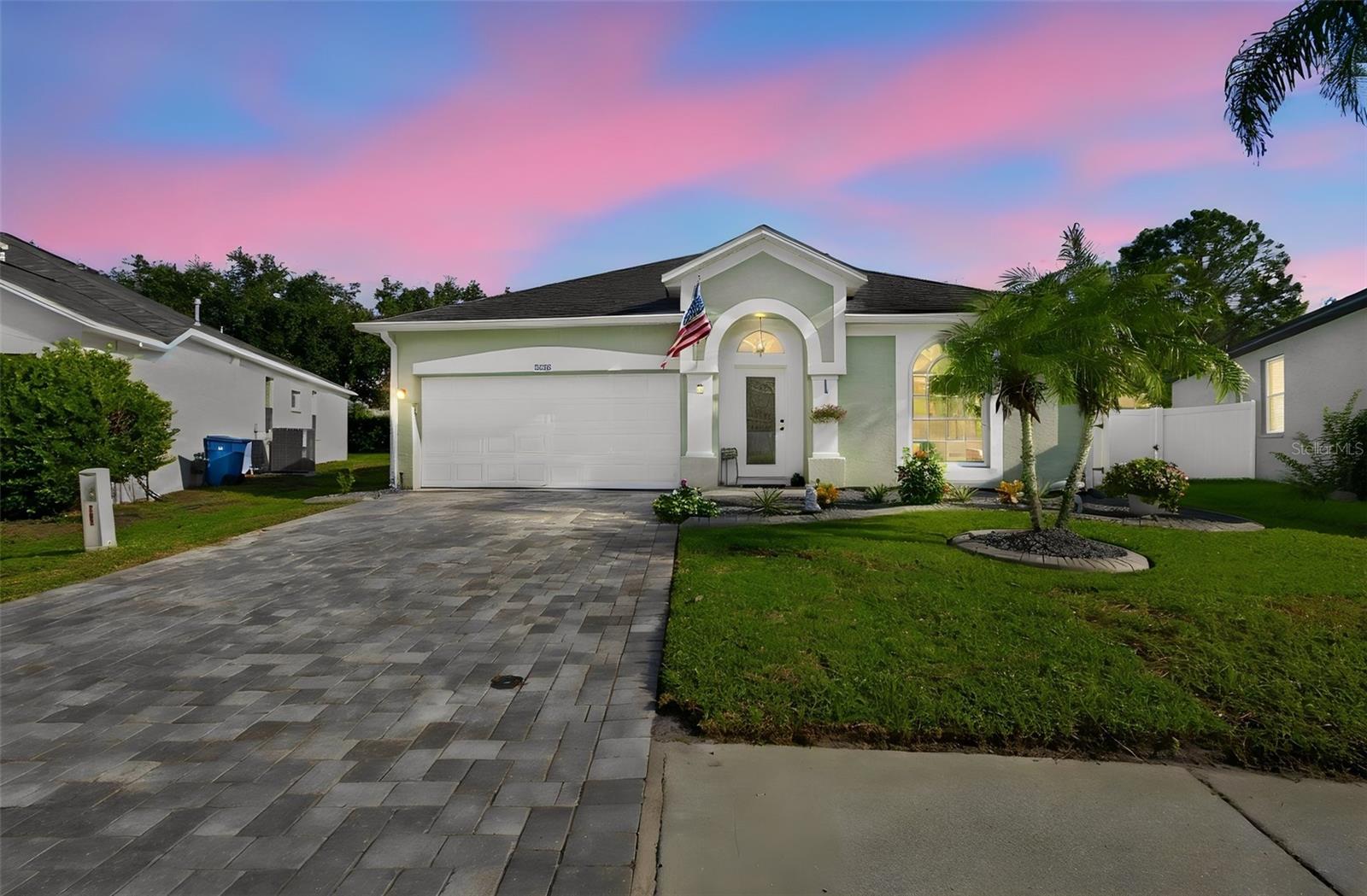10225 Goldenbrook Way Property Photo 1