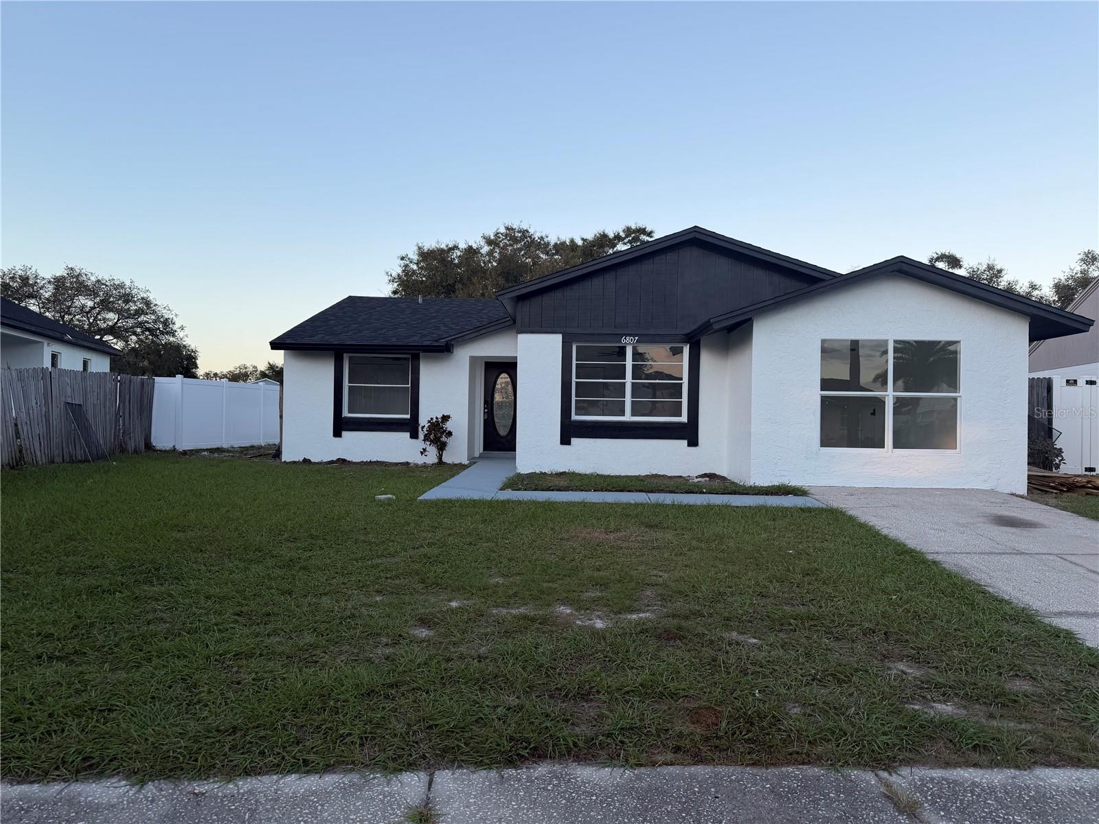 6807 White Cliffs Way Property Photo 2