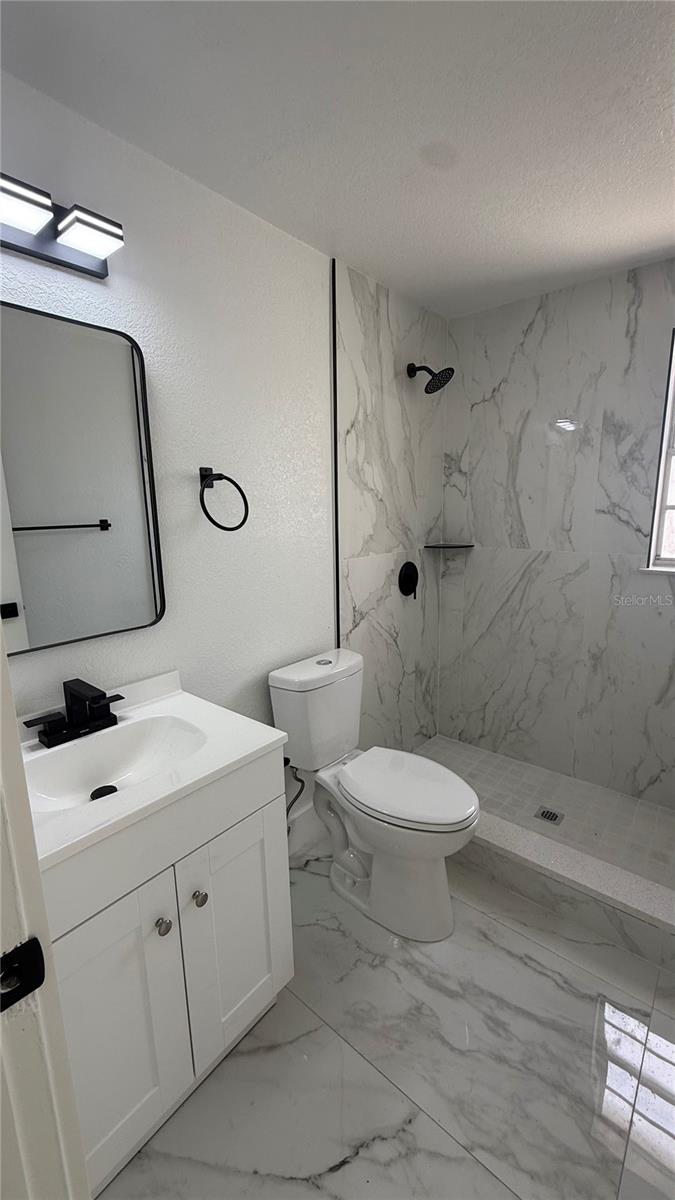 6807 White Cliffs Way Property Photo 8