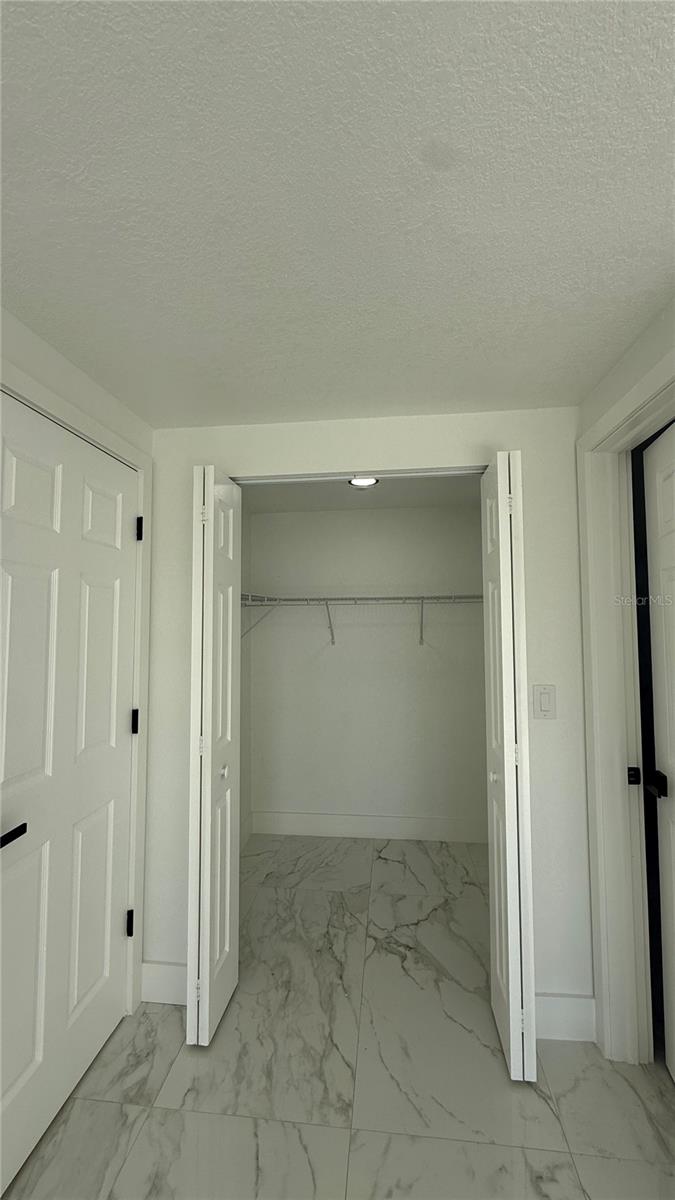 6807 White Cliffs Way Property Photo 12