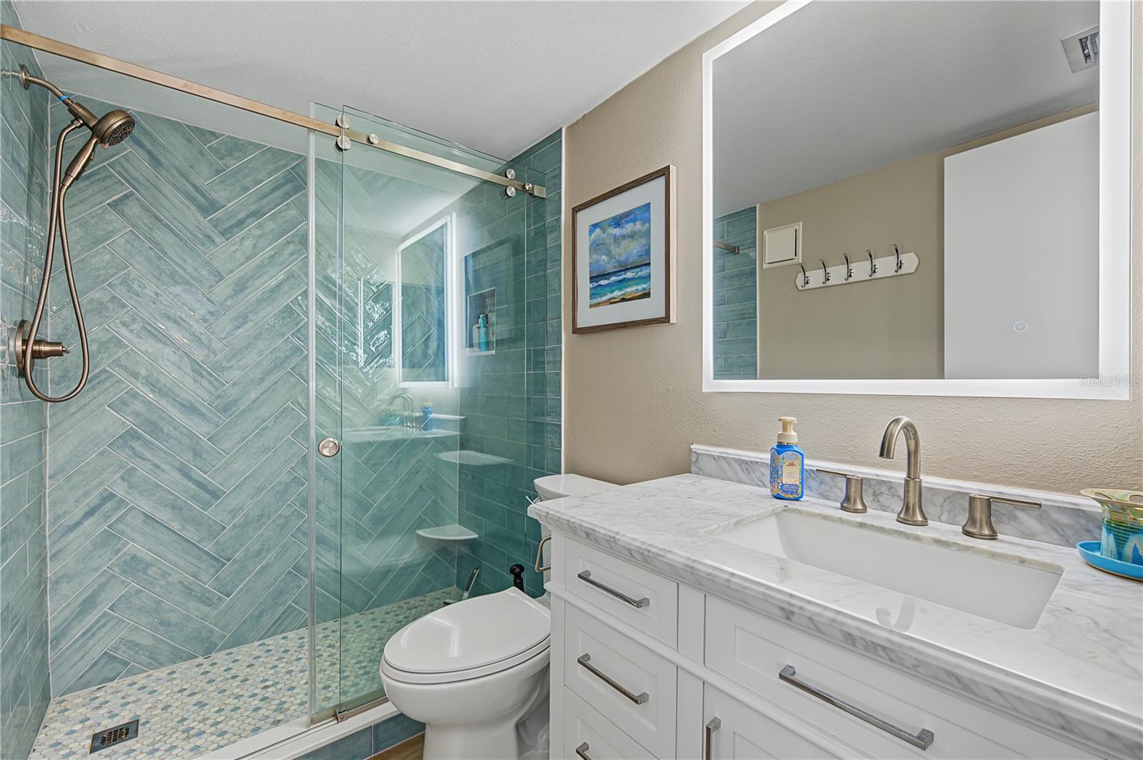 90 S Highland Ave #1203 Property Photo 8