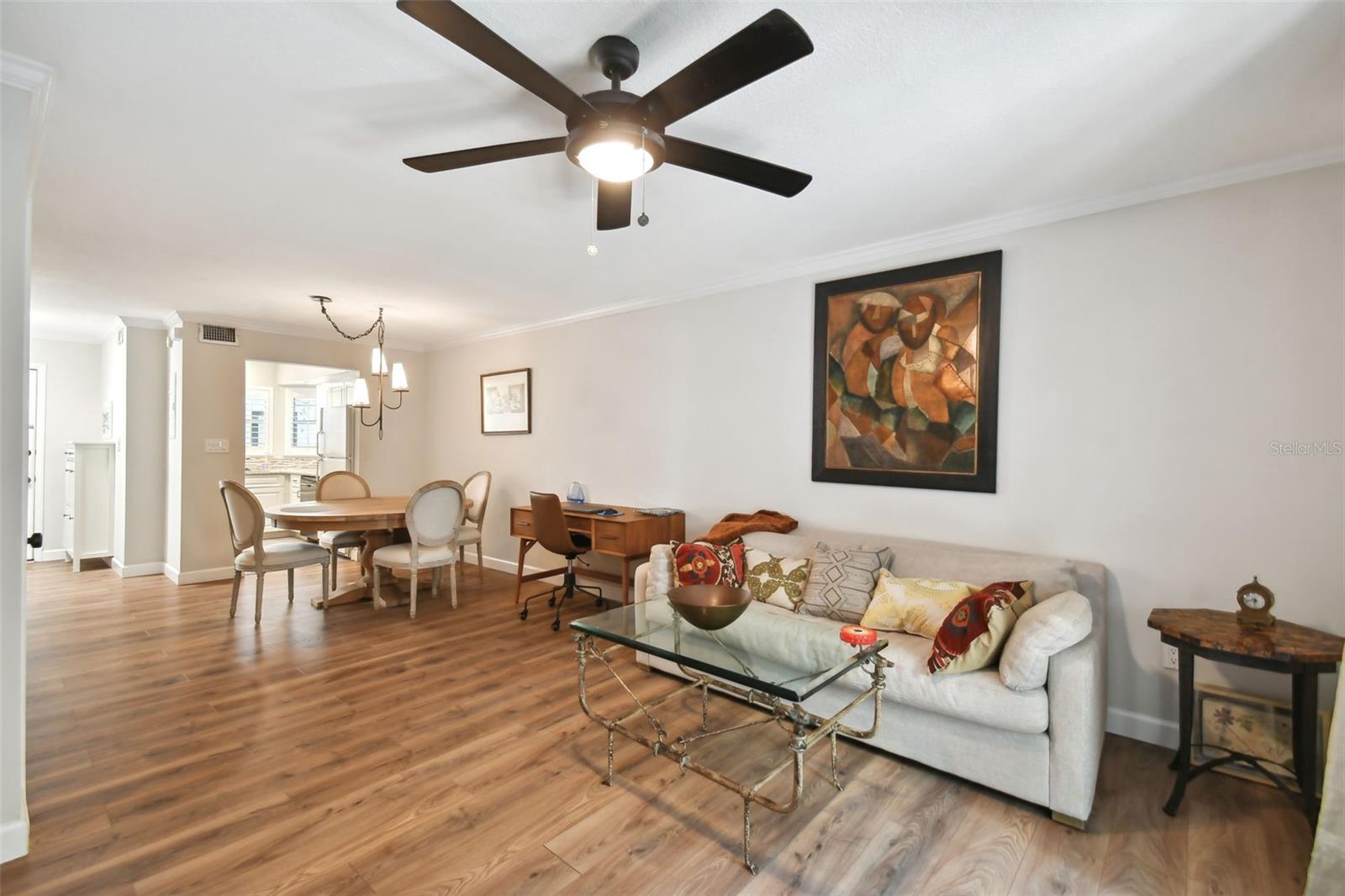 506 S Oregon Ave #c Property Photo 9