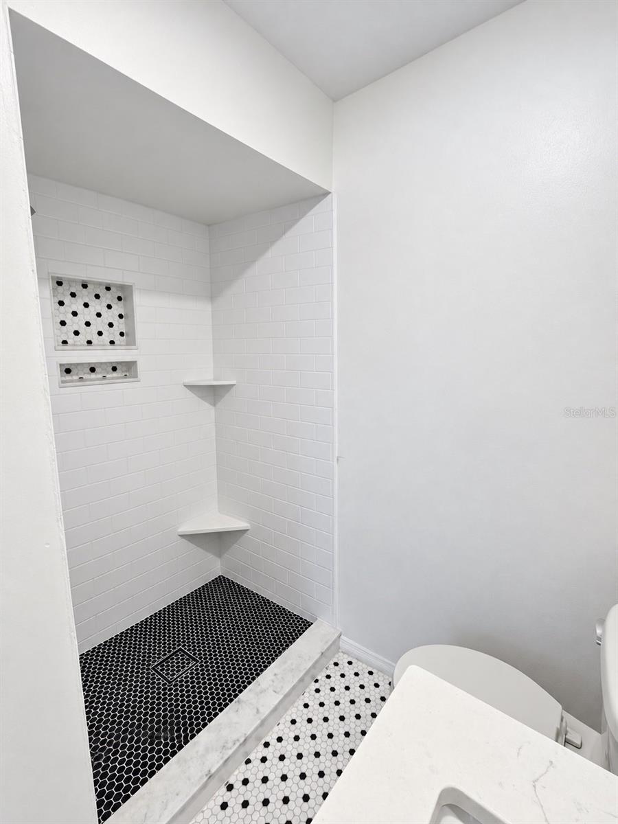 506 S Oregon Ave #c Property Photo 12