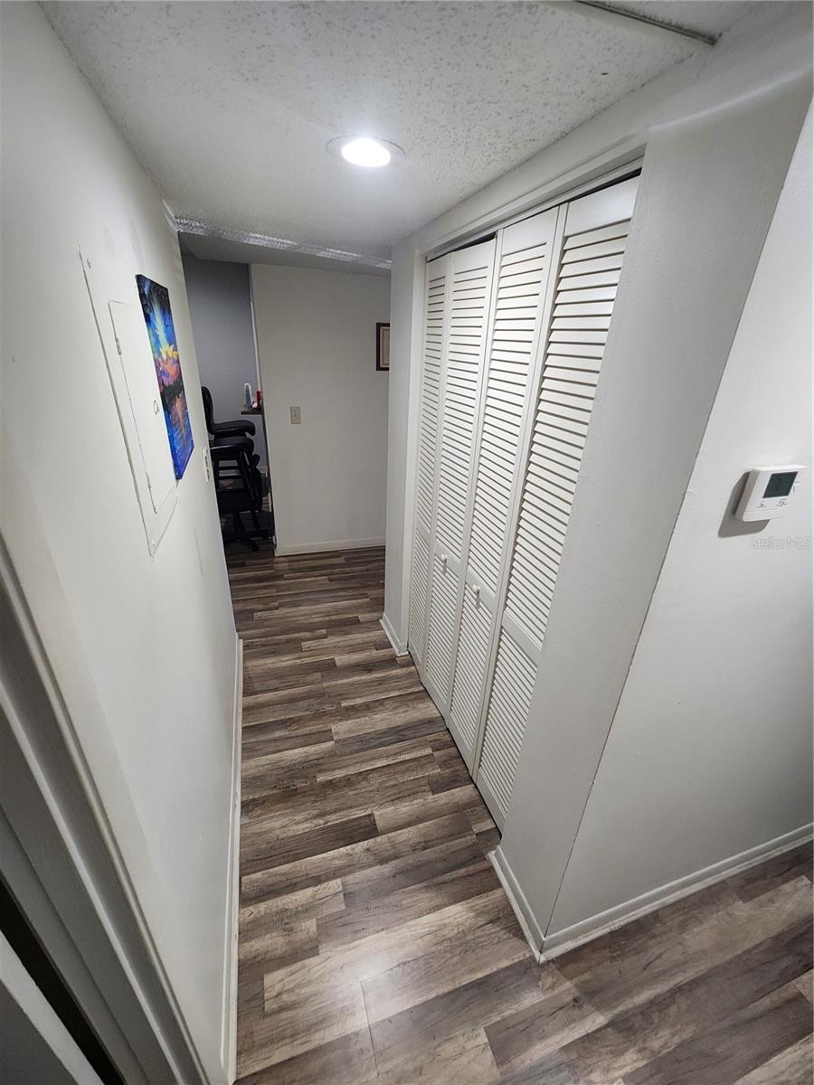 6308 Newtown Cir #b2 Property Photo 6