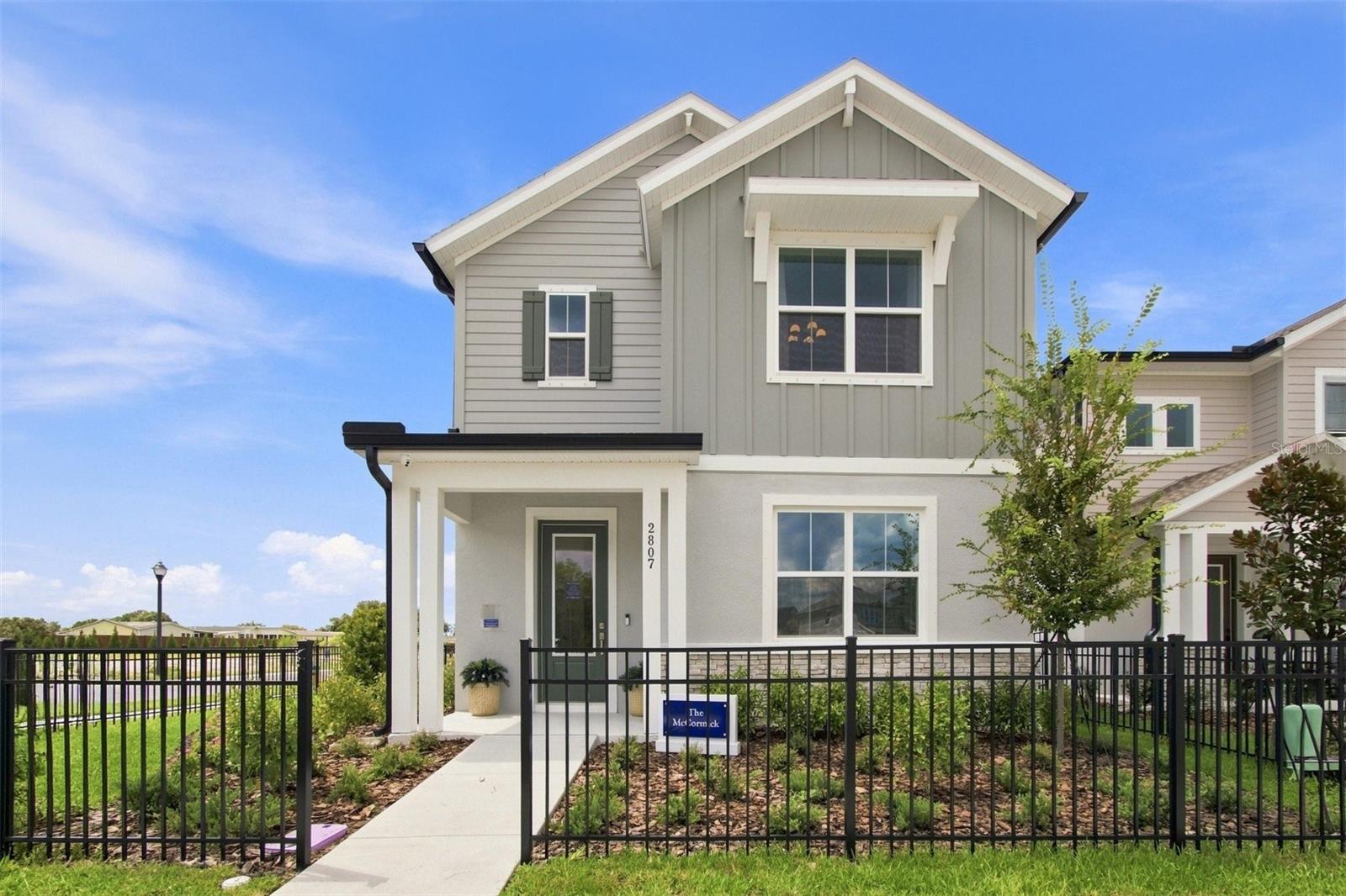 2807 CRIMSON CAP ST Property Photo 1