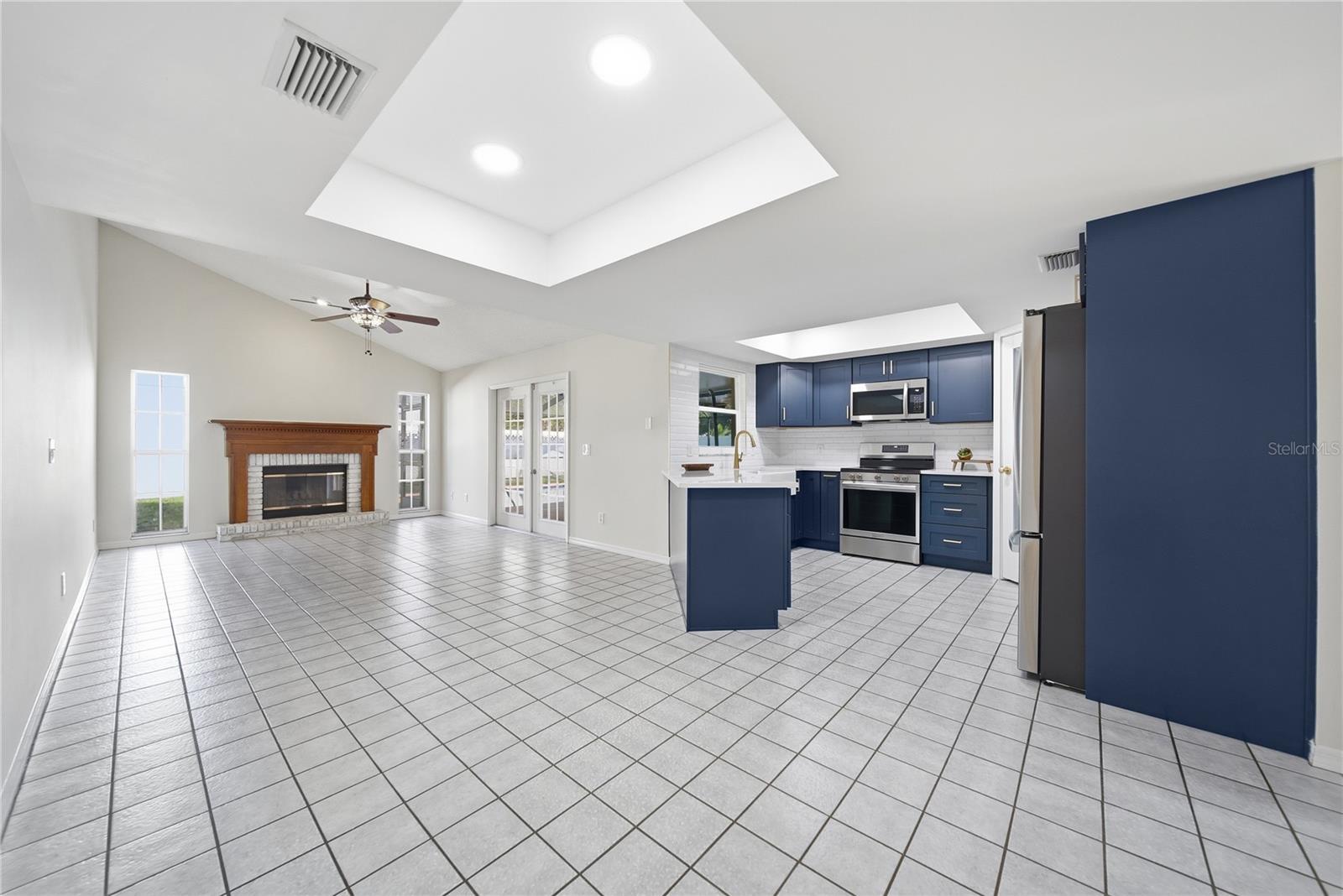 9801 Creek Cross St Property Photo 7