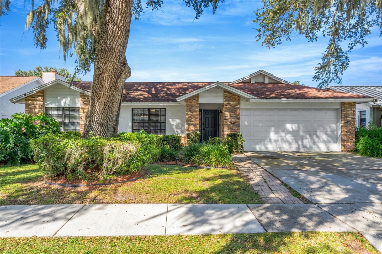 1908 Landside Dr Property Photo 4