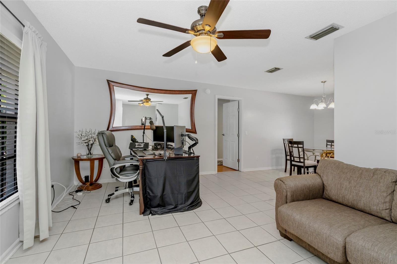 1908 Landside Dr Property Photo 12