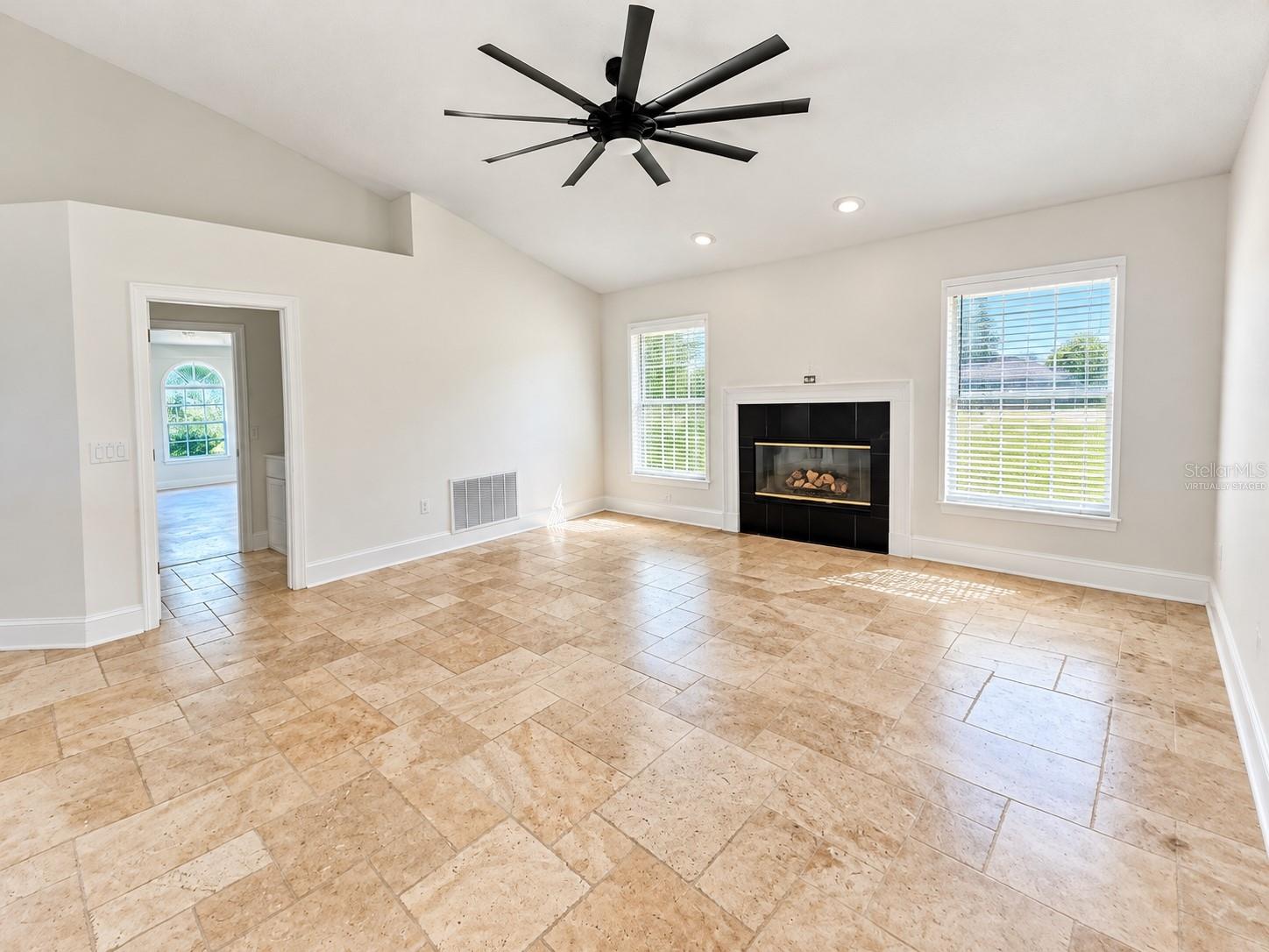 5734 Golden Owl Loop Property Photo 2