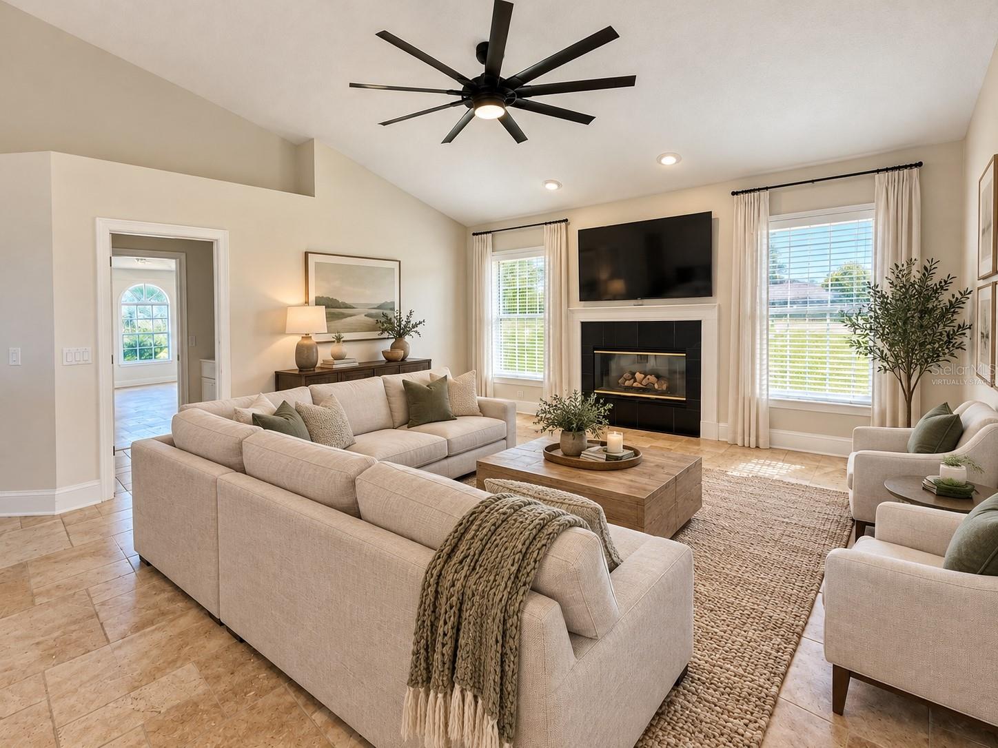 5734 Golden Owl Loop Property Photo 3