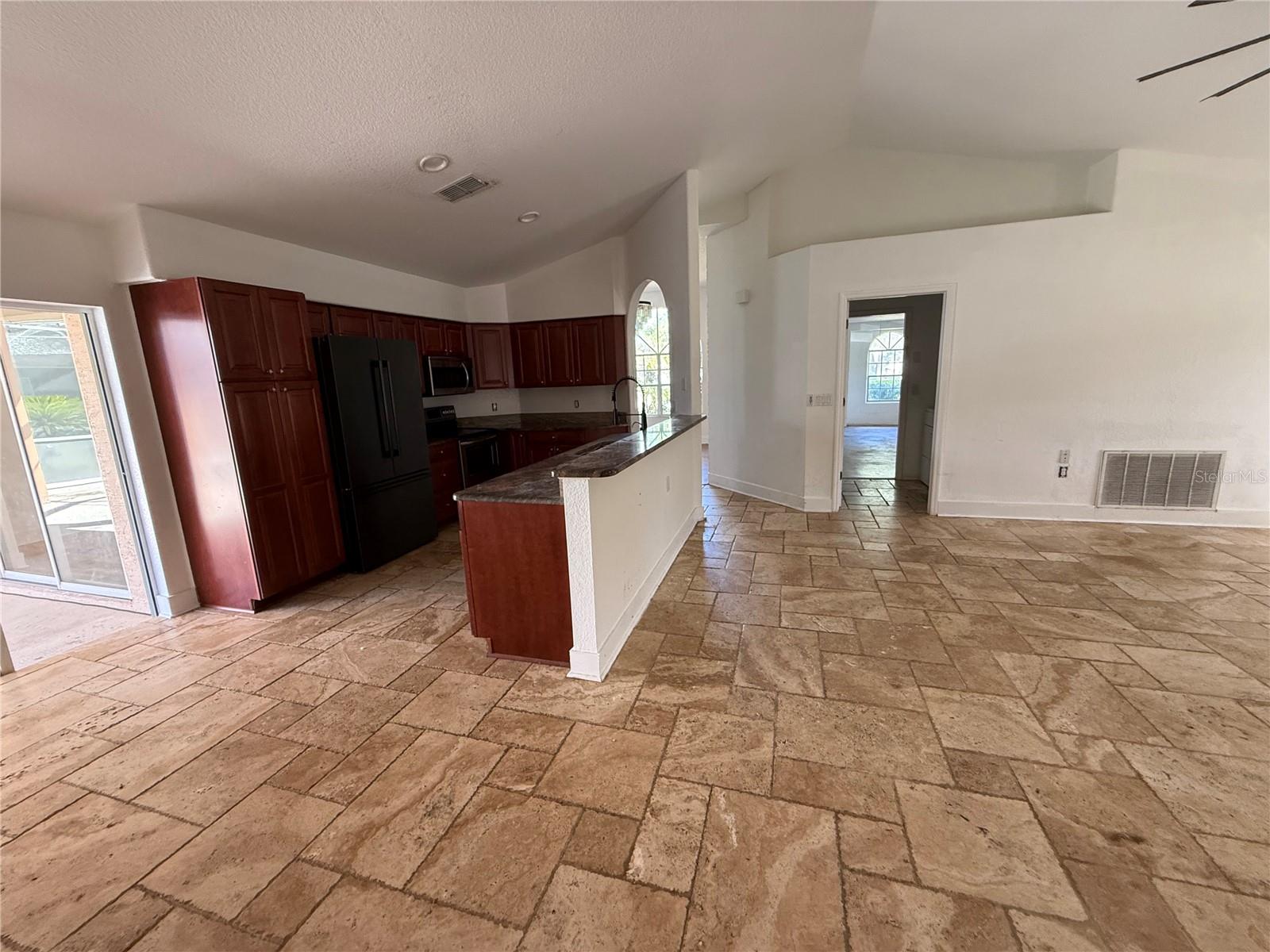 5734 Golden Owl Loop Property Photo 4