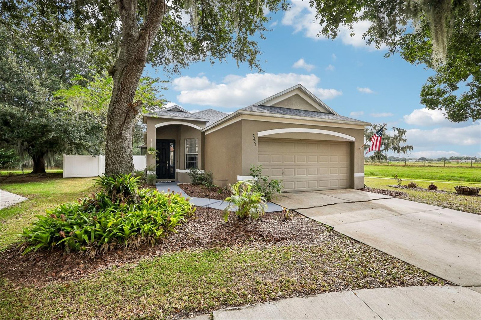 6227 KITERIDGE DR Property Photo 1