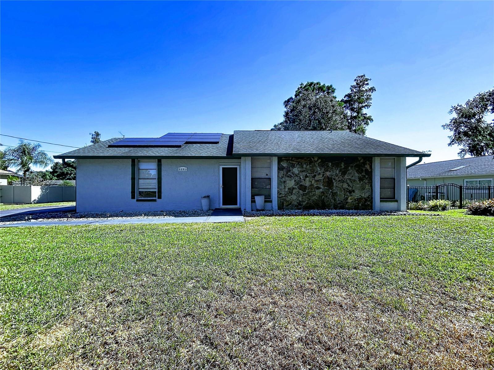 3202 PINE SHADOW DR Property Photo 1